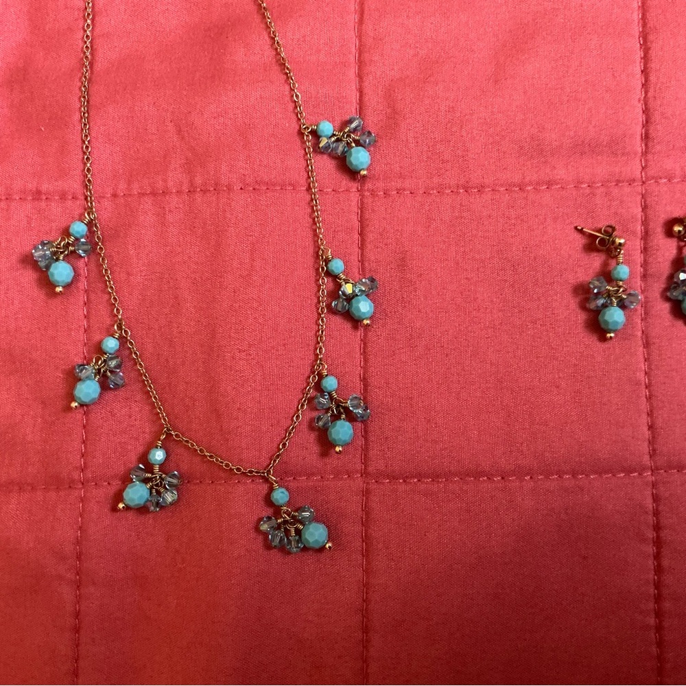 Elegant Gold and Turquoise Necklace Set